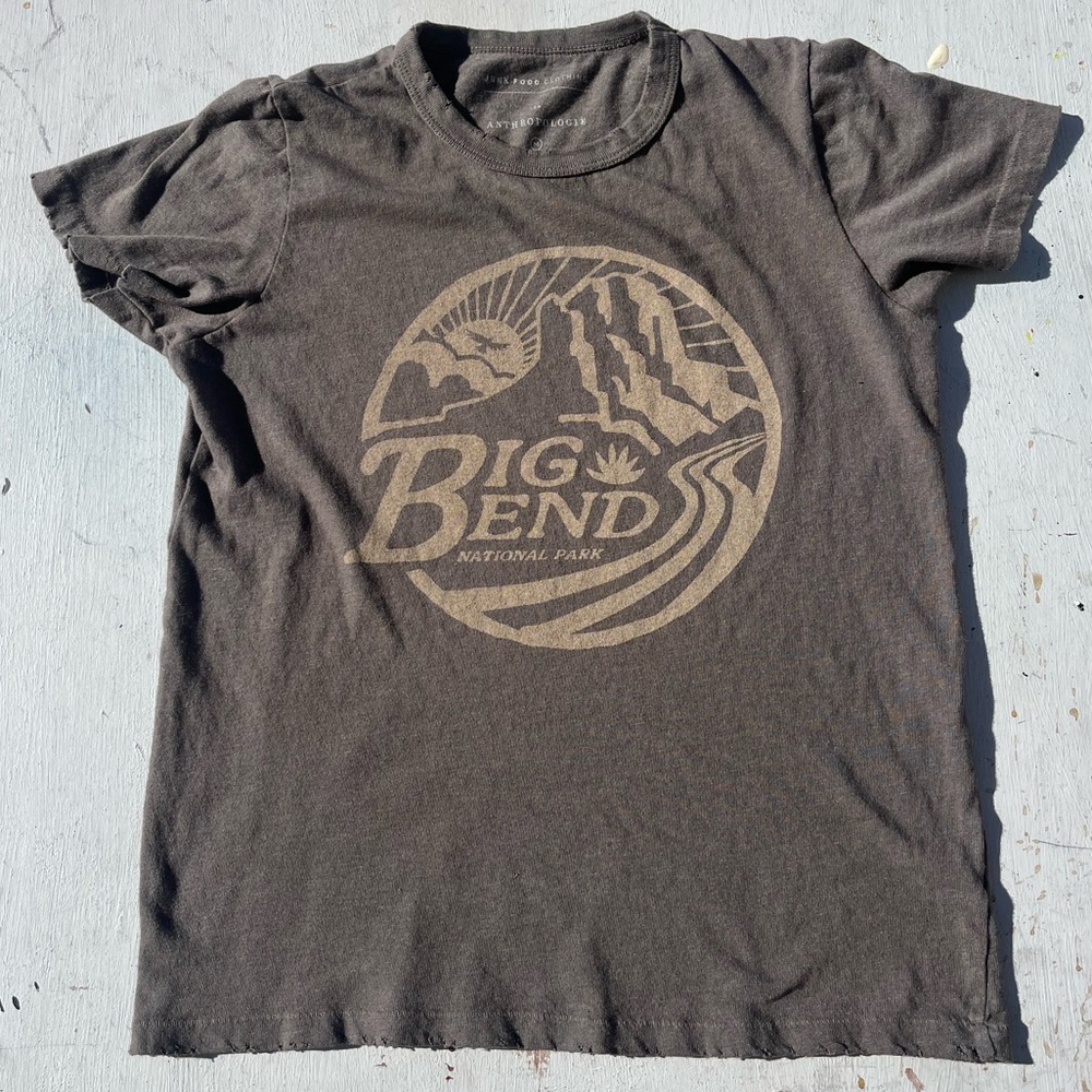 Women's Junk Food T-Shirt Beige Big Bend M Oregon Anthropologie National Park